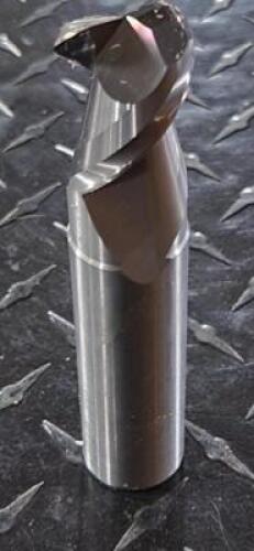 DESCRIPTION: (2) SOLID CARBIDE END MILL BRAND/MODEL: DATA FLUTE HSM21000 .090 RAD RETAIL$: 169.99 SIZE: 1" x 5" QTY: 2