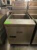 DESCRIPTION: PITCO COUNTER TOP GAS DEEP FRYER. NO BASKETS BRAND / MODEL: PITCO ADDITIONAL INFORMATION NATURAL GAS QTY: 1 - 2