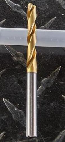 DESCRIPTION: (2) SOLID CARBIDE JOBBER DRILL BRAND/MODEL: KENNAMETAL 4096524 RETAIL$: 140.6 SIZE: 15/64" QTY: 2