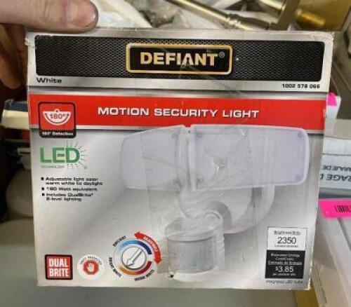 NAME: 180� White LED Motion Outdoor Security Light