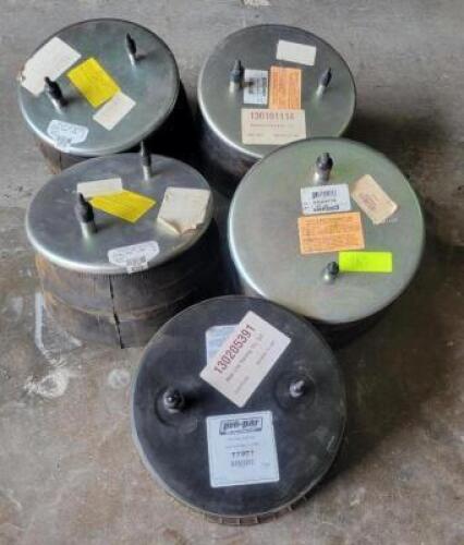 DESCRIPTION: (5) TRACTOR TRAILER AIR BAGS BRAND/MODEL: 8729 QTY: 5