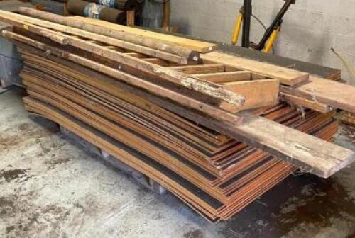 FULL PALLET OF INSULATED 8' PANELS WITH ADDITIONAL SCRAP WOOD