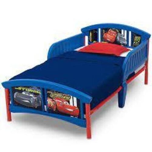 (1) PLASTIC TODDLER BED