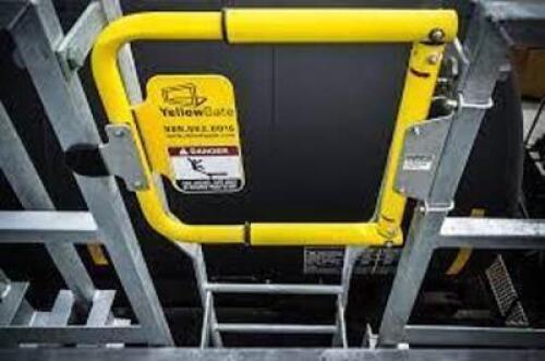 (1) UNIVERSAL SWING GATE