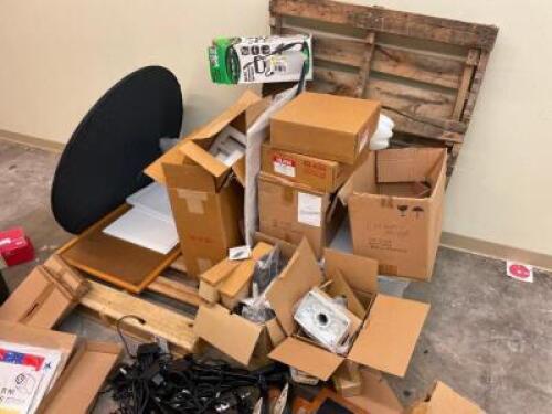 LARGE ASSORTMENT OF OFFICE SUPPLIES AND DECORATIONS