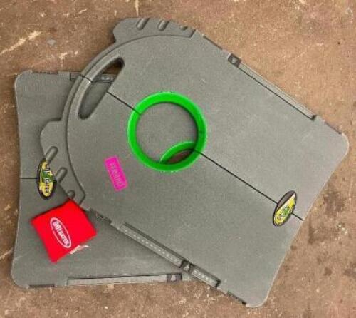 PORTABLE BAG TOSS GAME