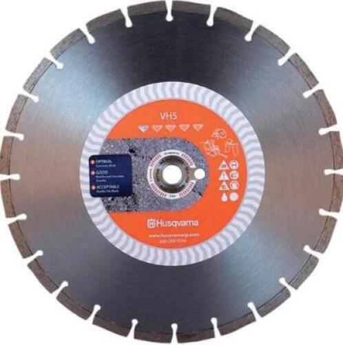 DESCRIPTION (1) HUSQVARNA WET & DRY CUT SAW BLADE BRAND/MODEL 99060311 ADDITIONAL INFORMATION DIAMOND-TIPPED/RETAILS AT $79.98 SIZE 12"DIA THIS LOT IS