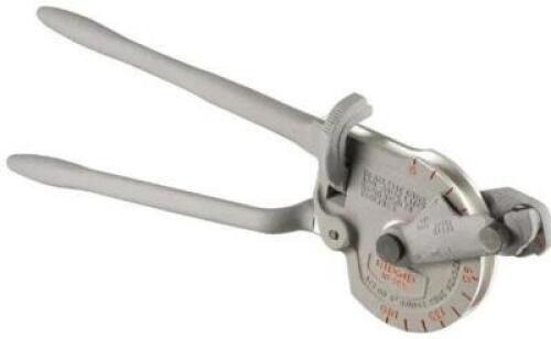 DESCRIPTION (1) RIDGID TUBE BENDER BRAND/MODEL 35175 ADDITIONAL INFORMATION SILVER/MAX PIPE CAPACITY: 3.4"/RETAILS AT $468.74 SIZE 29-1/2"L THIS LOT I