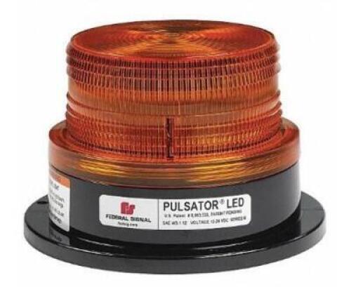 DESCRIPTION (1) FEDERAL SIGNAL BEACON LIGHT BRAND/MODEL 212674-02SB ADDITIONAL INFORMATION FLASHING/AMBER/RETAILS AT $149.59 SIZE 4"H X 6-1/2"DIA THIS