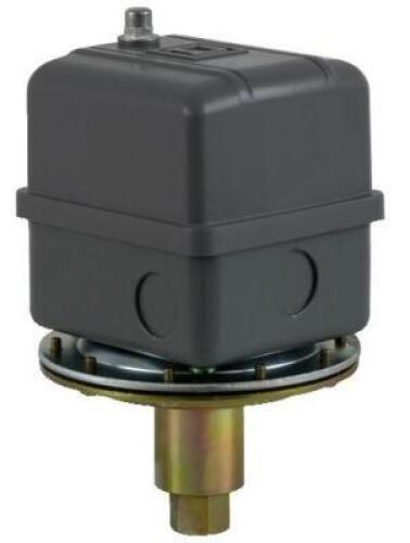 DESCRIPTION (2) SQUARE D VACUUM SWITCH BRAND/MODEL 9016GVG1J99 ADDITIONAL INFORMATION MAX PRESSURE: 150 PSI/ADJUSTABLE/RETAILS AT $136.00 EACH SIZE 7.