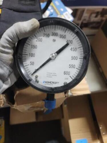 DESCRIPTION: (1) PRESSURE GAUGE BRAND/MODEL: ASHCROFT #8434 RETAIL$: $700.00 EA SIZE: 0-600 PSI QTY: 1