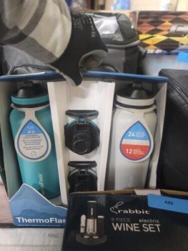 DESCRIPTION: (1) SET OF (2) THERMOS BRAND/MODEL: THERMOFLASK INFORMATION: STAINLESS BLUE AND WHITE RETAIL$: 27 SIZE: 40 OZ QTY: 1