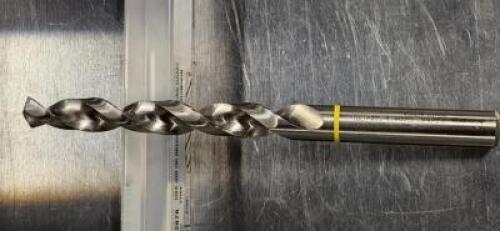 DESCRIPTION: (1) VANADIUM HSS JOBBER DRILL BRAND/MODEL: ACCUPRO 02372878 RETAIL$: 27.1 SIZE: 27/64" QTY: 1
