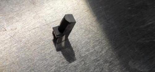 DESCRIPTION: (10) SOLID CARBIDE GROOVING INSERTS BRAND/MODEL: KENNAMETAL 1719687 RETAIL$: 22.05 PER INSERT QTY: 10