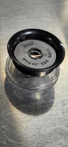 DESCRIPTION: (1) SINGLET LENS LOUPE BRAND/MODEL: SPI 03183910 RETAIL$: 32.85 SIZE: 30X MAGNIFICATION QTY: 1
