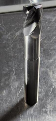 DESCRIPTION: (1) HIGH PERFORMANCE CARBIDE CORNER RADIUS END MILL BRAND/MODEL: DATA FLUTE SSLSM40750 RETAIL$: 197.86 SIZE: 3/4" DIA 1" LOC QTY: 1