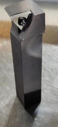 DESCRIPTION: (1) PTFRNS TOOL HOLDER BRAND/MODEL: MADE IN USA 16-4 RETAIL$: 78.75 SIZE: 1" SQ SHANK QTY: 1