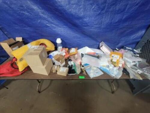 DESCRIPTION (1) TABLE OF MISC ITEMS THIS LOT IS ONE MONEY QTY 1