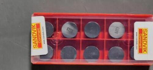 DESCRIPTION: (20) RNG STYLE CERAMIC TURNING INSERTS BRAND/MODEL: SANDVIK COROMANT RNG45T0320 RETAIL$: $ 67.01 PER INSERT QTY: 20