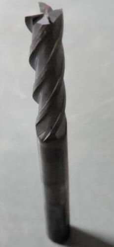 DESCRIPTION: (2) 3/8 EXOCARB DIAMOND COATED SQUARE END MILL BRAND/MODEL: OSG/70411416 INFORMATION: 4-FLUTE RETAIL$: 354.9 SIZE: 3/8" QTY: 2