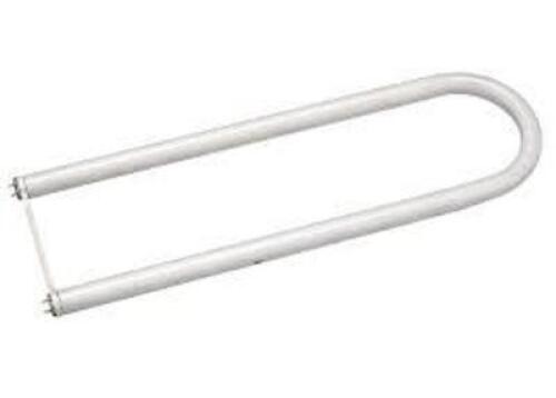 DESCRIPTION (1) CASE OF (16) FLUORESCENT BULBS BRAND/MODEL SYLVANIA #56GK57 ADDITIONAL INFORMATION RETAILS FOR $7.82 A BULB SIZE 22 1/2 L THIS LOT IS