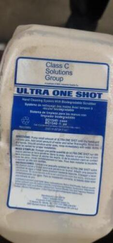DESCRIPTION: (2) GLASS C SOLUTIONS ULTRA ONE SHOT HAND CLEANER REFILL BRAND/MODEL: GLASS C SOLUTIONS/BD1540 INFORMATION: BIODEGRADABLE SCRUBBING HAND