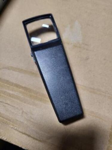 (2)LIGHTED HANDHELD FOLDING MAGNIFYING GLASS