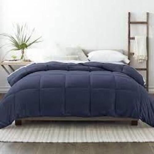 (1) DOWN ALTERNATIVE COMFORTER