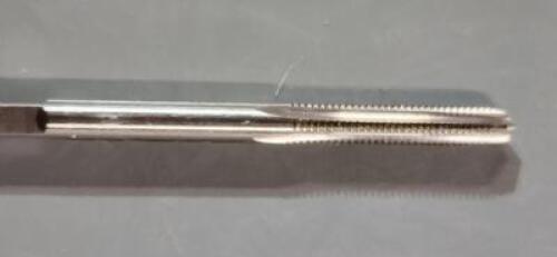(4) HSS STRAIGHT FLUTE HAND TAP