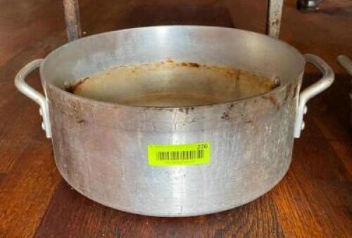 DESCRIPTION: 14" STOCK POT SIZE: 14"X6" QTY: 1