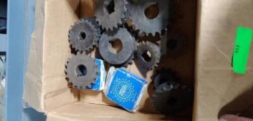 DESCRIPTION (1) BOX OF SPROCKETS ADDITIONAL INFORMATION MUST INSPECT THIS LOT IS ONE MONEY QTY 1