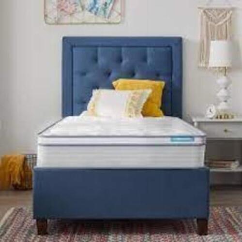 DESCRIPTION: (1) GEL MEMORY FOAM MATTRESS BRAND/MODEL: LUCID REFRESH #LU10TX45MF RETAIL$: 569 EA SIZE: TWIN XL QTY: 1