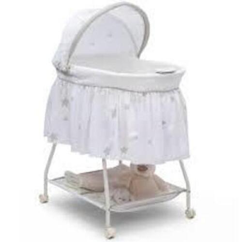 DESCRIPTION: (1) BASSINET BRAND/MODEL: DELTA CHILD #25021-2066 INFORMATION: WHITE RETAIL$: $46.06 EA QTY: 1