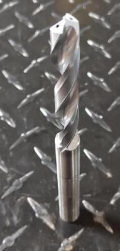 DESCRIPTION (3) DEBOER TOOL COOLANT FED DRILL BRAND/MODEL LDB000397 ADDITIONAL INFORMATION NO ADDITIONAL THIS LOT IS SOLD BY THE PIECE QTY 3