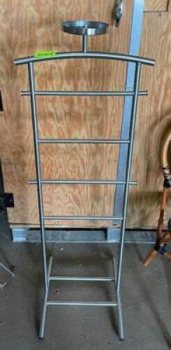 BRUSHED NICKEL LADDER RACK