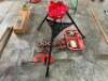 RIDGID PORTABLE TRISTAND CHAIN VICE W/ LT6-900A LEVEL TRANSIT & ASSORTED PIPE THREADING TOOLS - 4