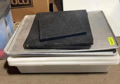 ASSORTED KITCHENWARE/COOKWARE