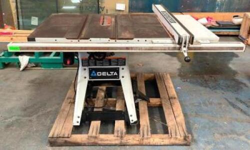 DELTA 10-INCH LEFT-TILT CONTRACTOR TABLE SAW WITH GUIDE