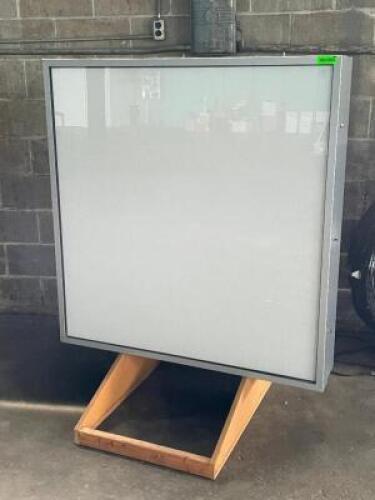 4 FT. ILLUMINATED GLASS DISPLAY WITH WOOD RACK