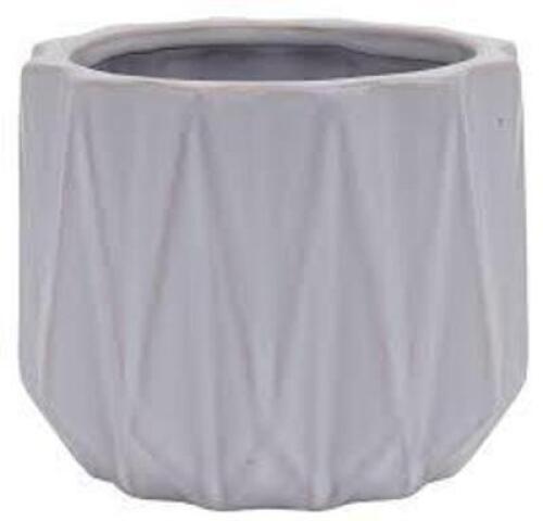 DESCRIPTION: (1) SET OF (4) PLANTING POT BRAND/MODEL: BETTER HOMES AND GARDENS INFORMATION: WHITE, DEVI RETAIL$: $7.00 EA QTY: 1