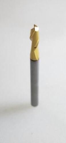 DESCRIPTION: (3) SOLID CARBIDE SQ END MILL BRAND/MODEL: HERTEL 74611153 RETAIL$: 12.01 SIZE: 1/8" DIA 1/4" LOC QTY: 3