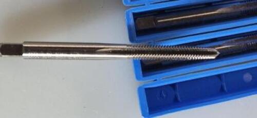 DESCRIPTION: (17) HSS TAPER HAND TAP BRAND/MODEL: UNION BUTTERFEILD 1010746 RETAIL$: 13.64 SIZE: #10-32 QTY: 17