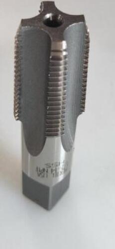 DESCRIPTION: (2) HSS STANDAARD FLUTE PIPE TAP BRAND/MODEL: HERTEL 88244348 RETAIL$: 78.56 SIZE: 1/2-14 NPTF QTY: 2