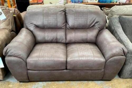 PLEATHER TEXTURED LOVESEAT