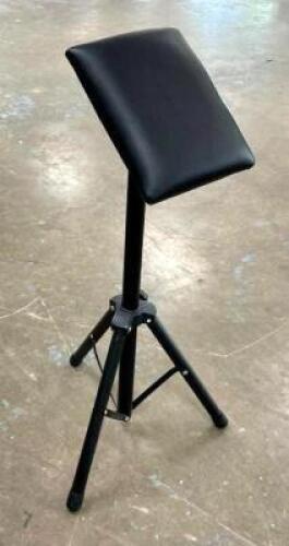 PADDED TRIPOD STAND