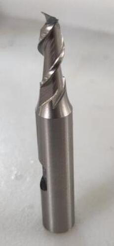(3) HSS SQ END MILL