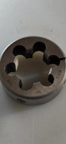 (1) HSS ROUND ADJUSTABLE DIE