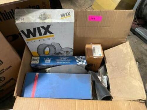 DESCRIPTION: ASSORTED AUTO PARTS INFORMATION: SOLD AS SET. QTY: 1