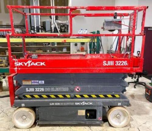 DESCRIPTION: 2005 SKYJACK SJ3226 SLAB SCISSOR LIFT BRAND/MODEL: SKYJACK SJ3226 INFORMATION: HOURS: 66, 26FT PLATFORM HEIGHT LOCATION: WAREHOUSE QTY: 1
