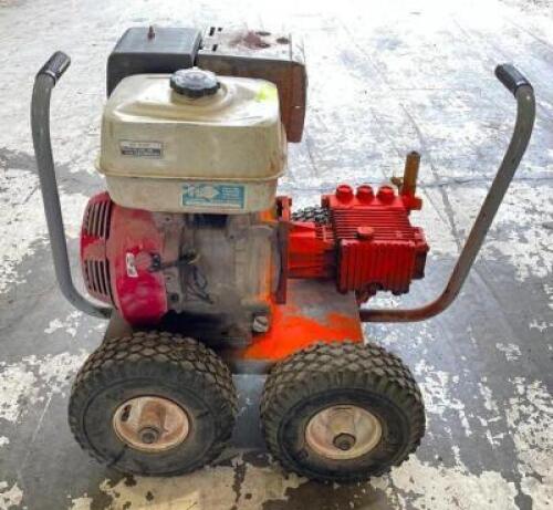 DESCRIPTION: GAS PRESSURE WASHER W/ HONDA GX390 PUMP LOCATION: WAREHOUSE QTY: 1